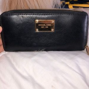 Micheal Kors Wallet